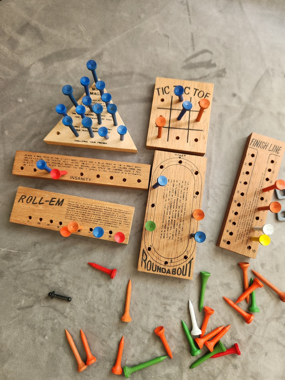 6 x Peg mind games